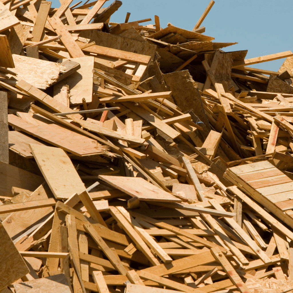 Bois de chantier prêt pour le recyclage